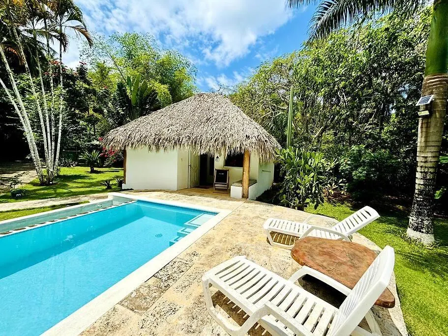 Zen Garden Poolside Bungalow 拉斯特拉纳斯 公寓